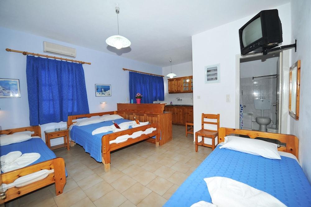 Santa Barbara Hotel Períssa Eksteriør bilde